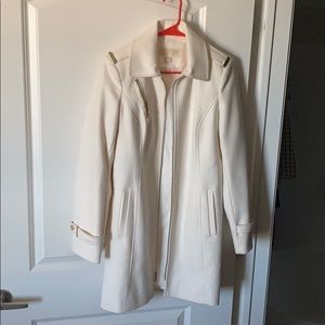 Heavy coat white like new